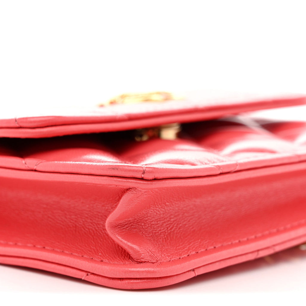 Shiny Lambskin Quilted  Holder On Chain Pink