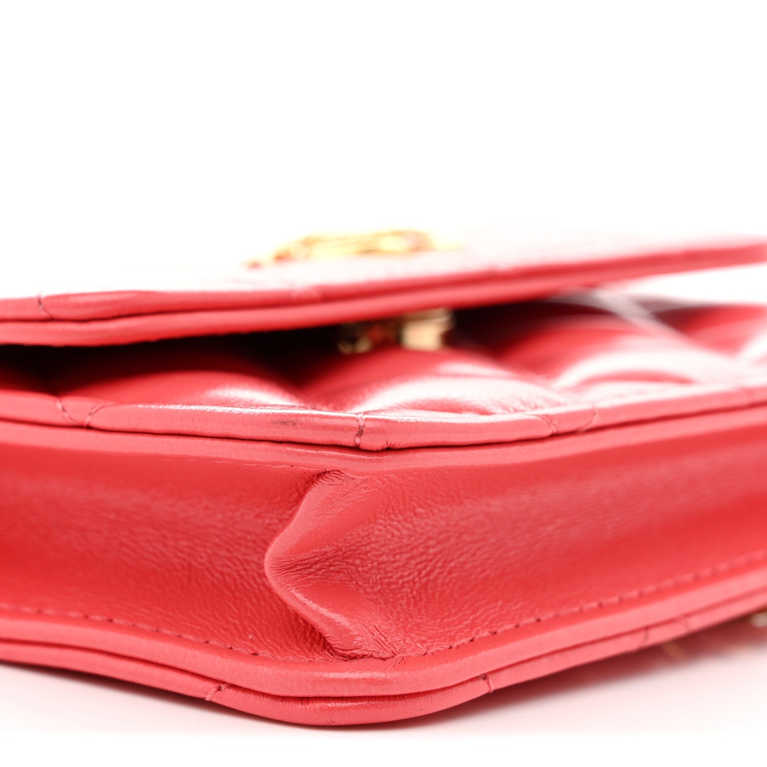 Shiny Lambskin Quilted  Holder On Chain Pink