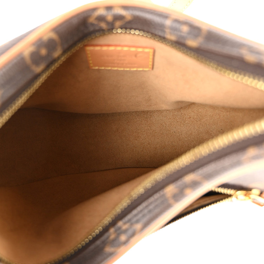 Monogram Loop