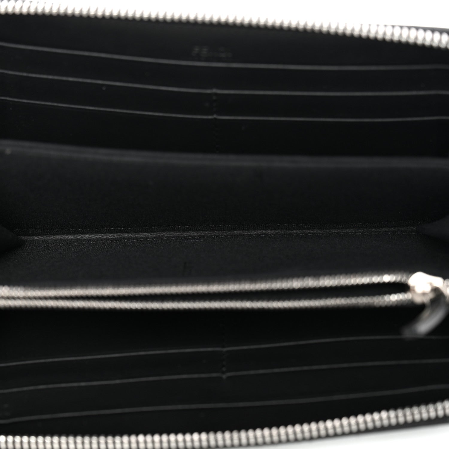Vitello CamouFF Zip Around Wallet Black Multicolor
