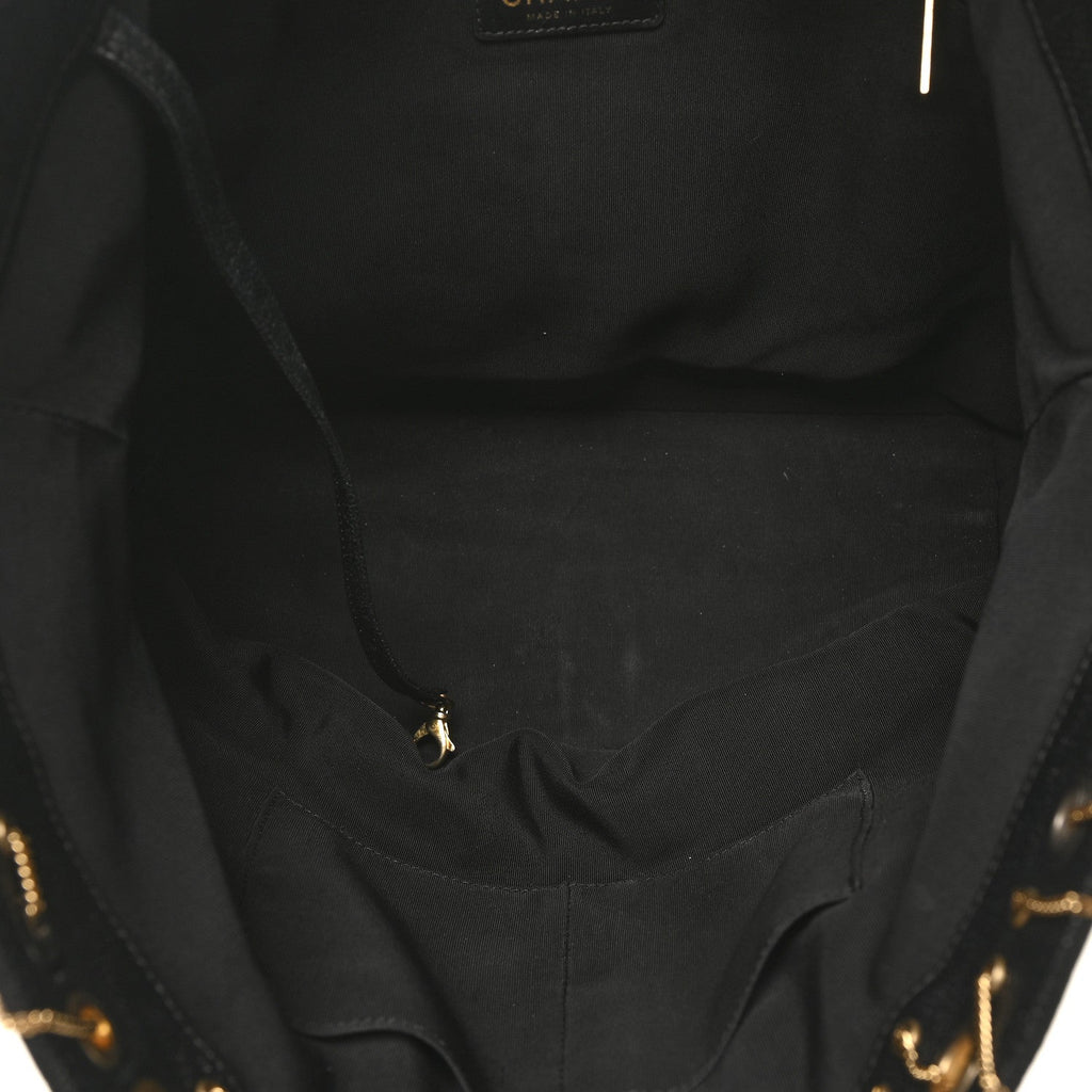 Caviar Quilted Grommet Embellished Piercing Chic Tote Bag Black