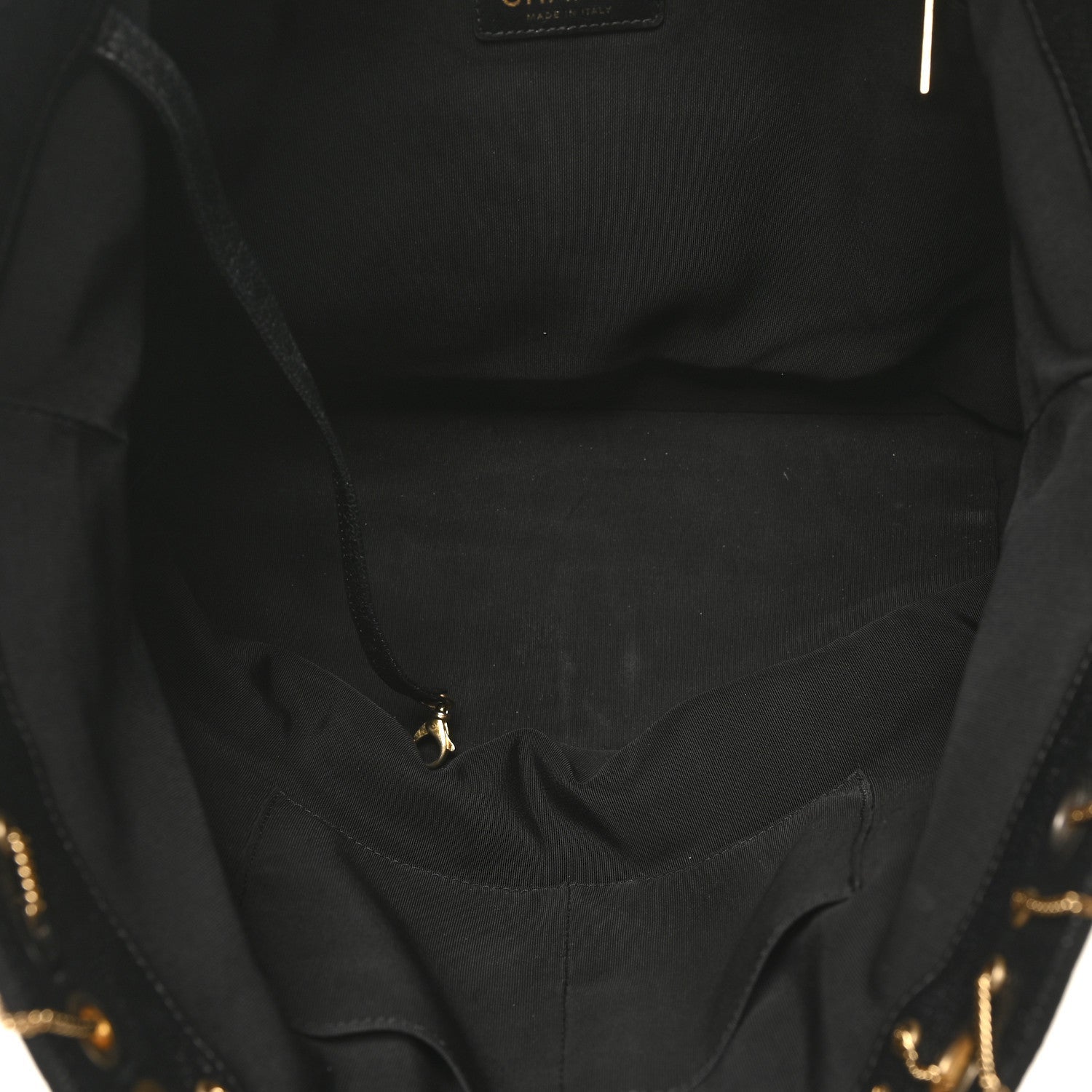 Caviar Quilted Grommet Embellished Piercing Chic Tote Bag Black