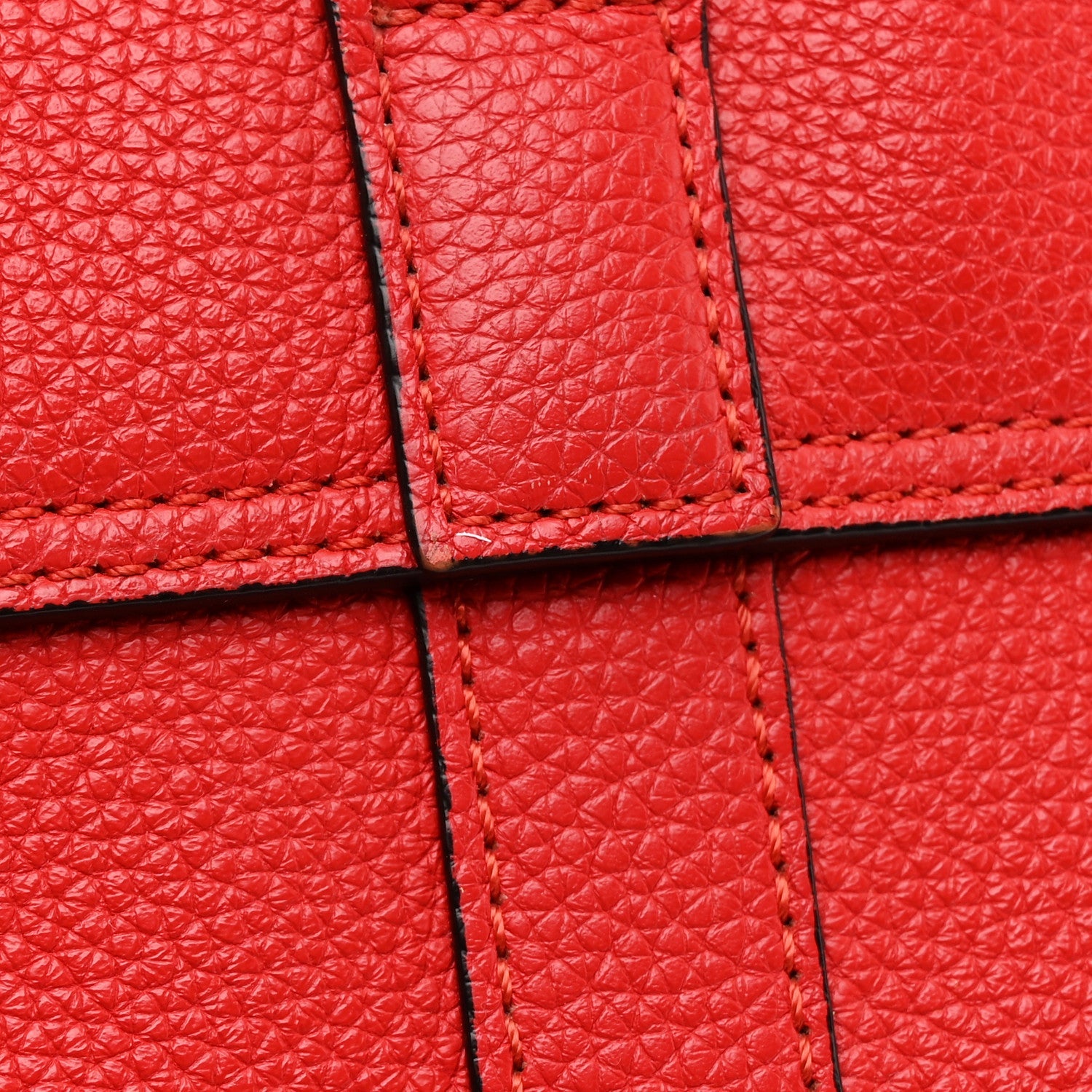 Classic Grain Small Bayswater Satchel Scarlet Red