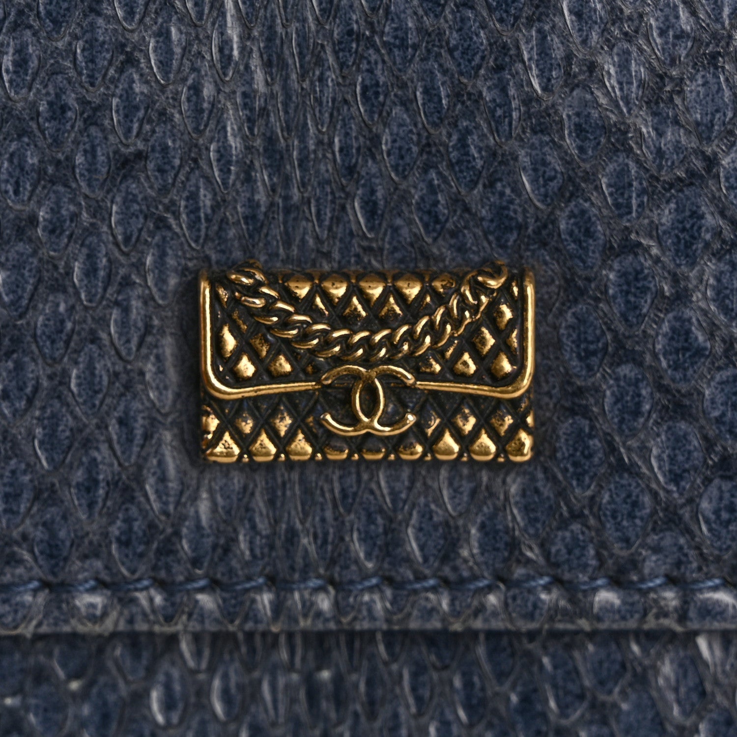 Snakeskin Wallet On Chain WOC Blue