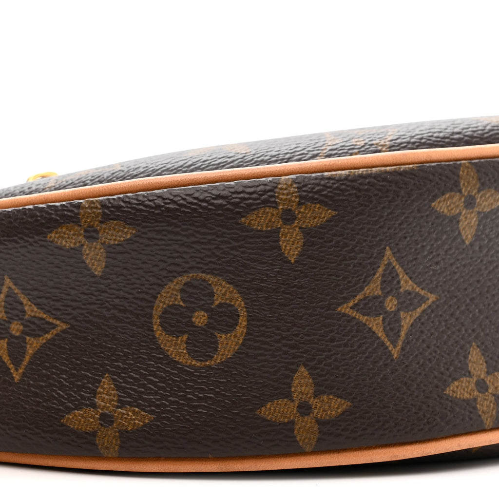 Monogram Loop