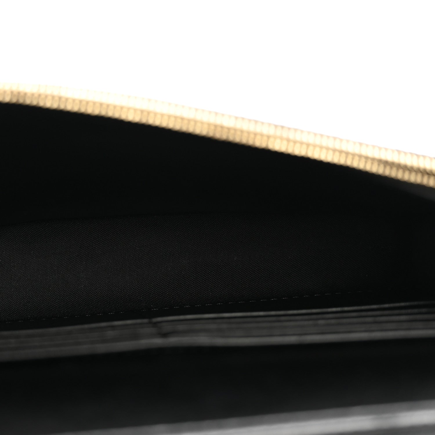 Vitello Cruise F is Fendi Bi-Color FF 1974 Embossed Medium Envelope Wallet On Chain Black Maya