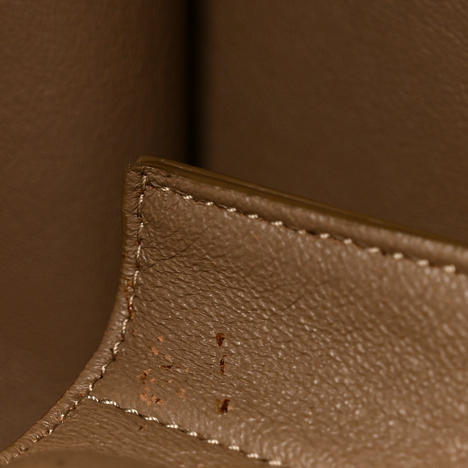 Drummed Calfskin Suede Medium Trapeze Dune