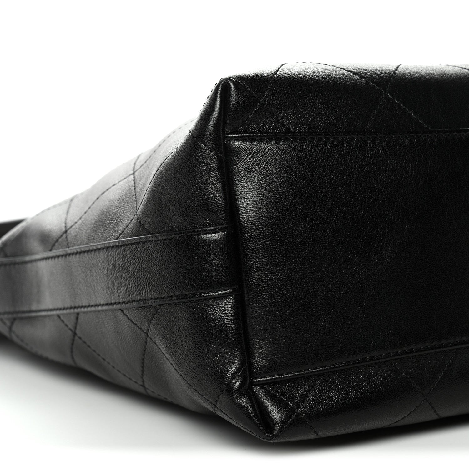 Shiny Calfskin Quilted Hobo Black