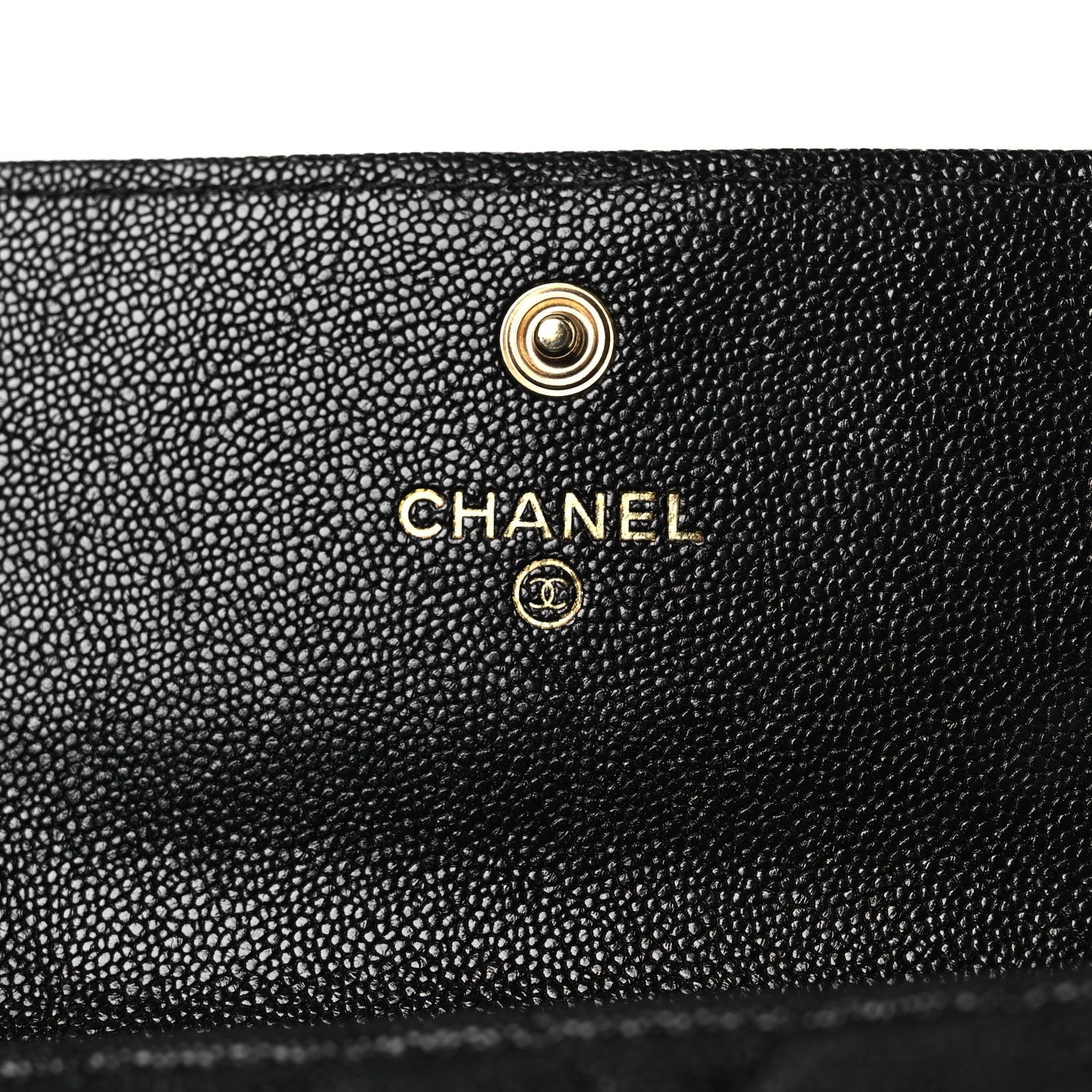 Caviar Quilted Medium Boy Flap Wallet Black