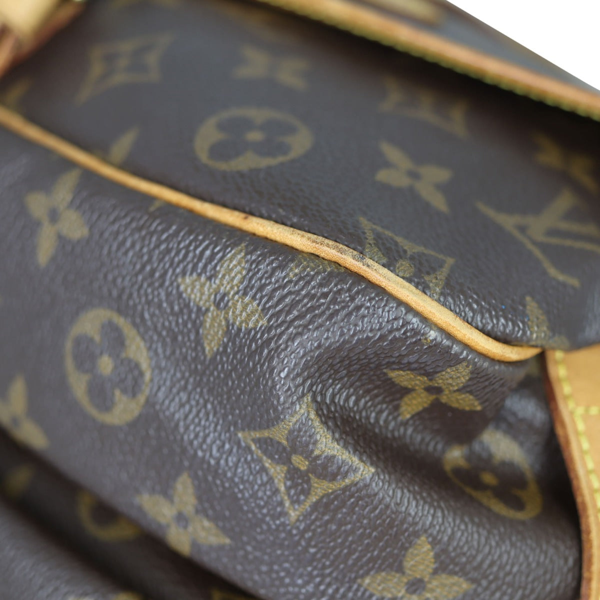 Louis Vuitton Saumur 30 Monogram