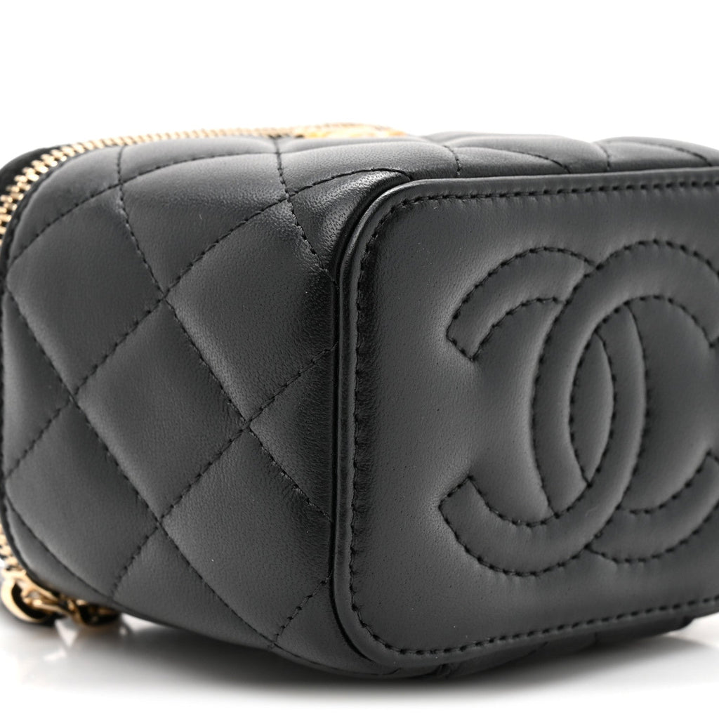 Lambskin Quilted Mini Pearl Crush Vanity Case With Chain Black