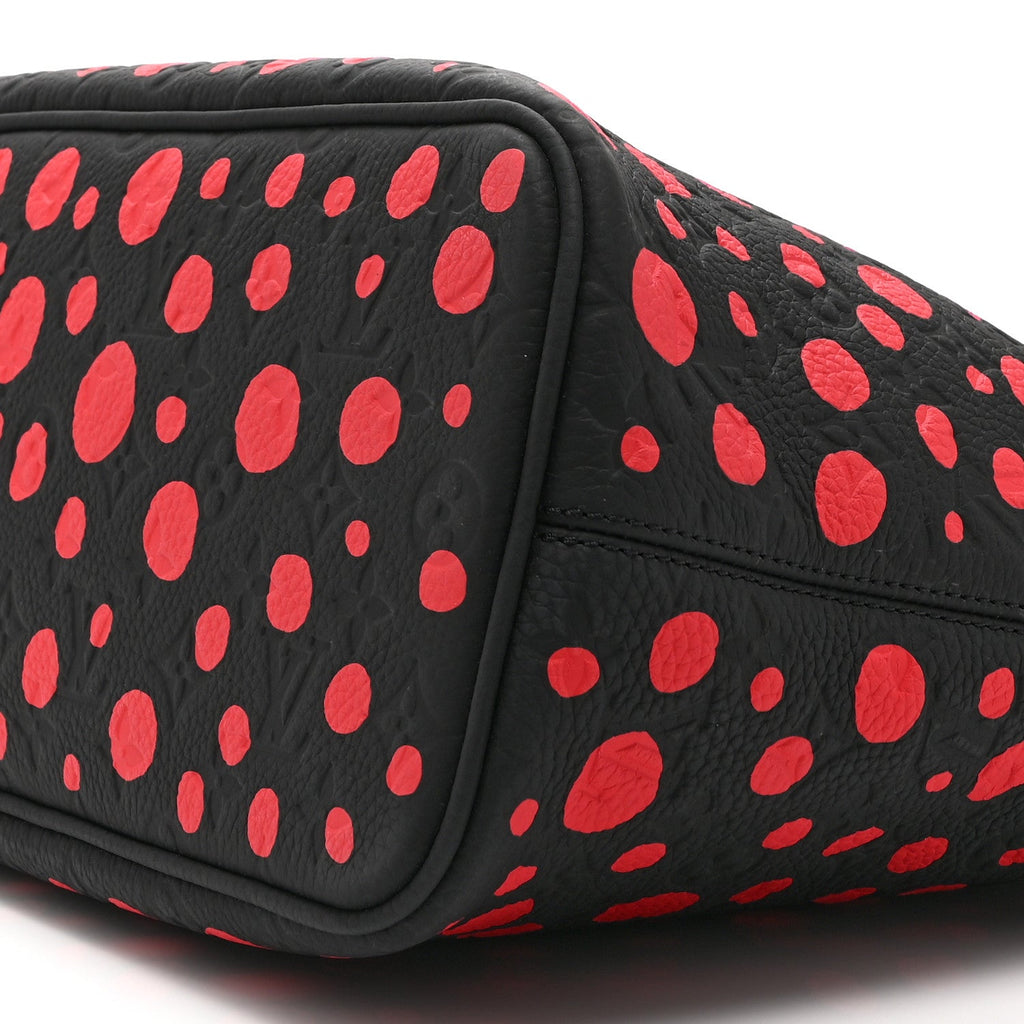 LV X YK Taurillon Lock It MM Black Red