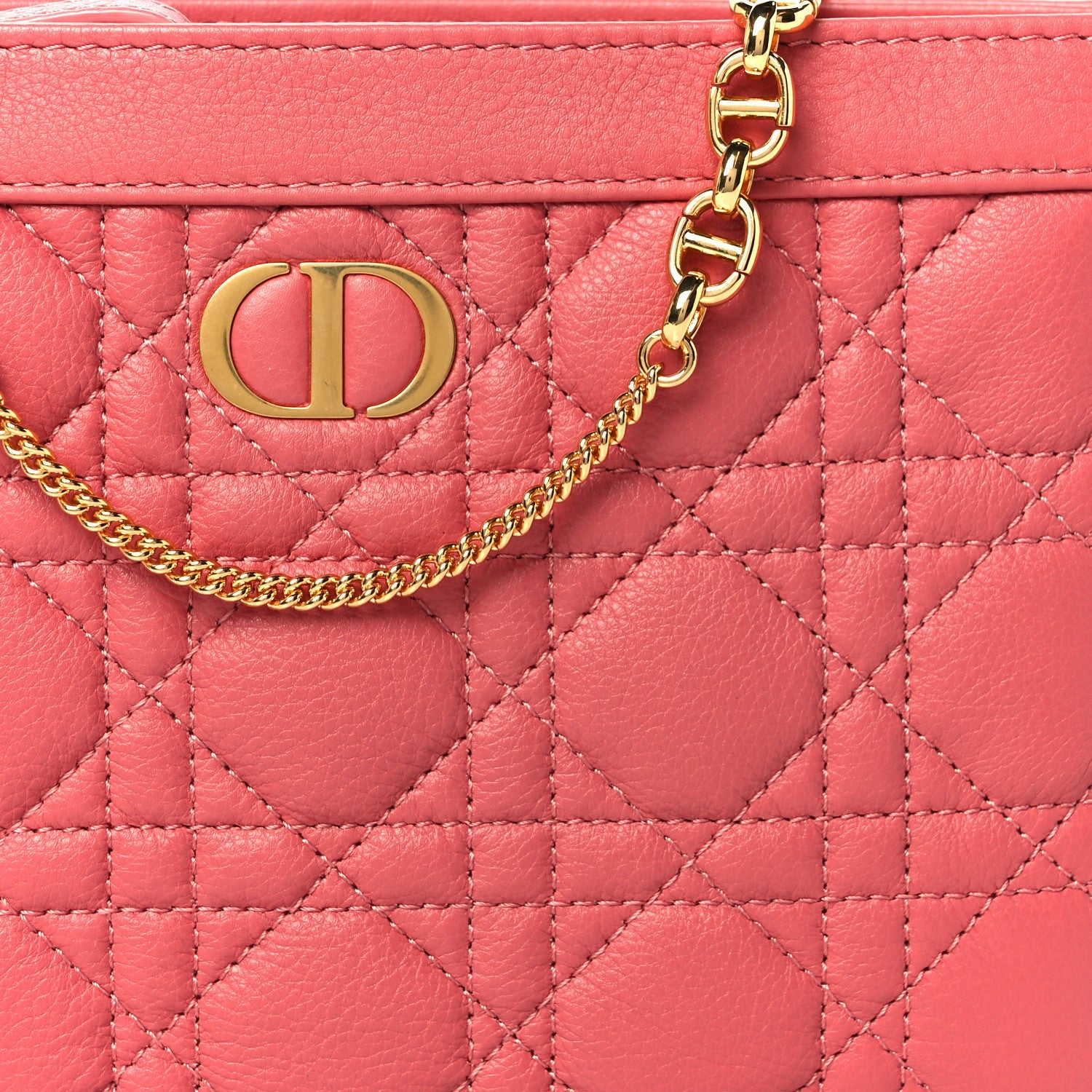 Calfskin Cannage Caro Zipped Pouch With Chain Coral Powder