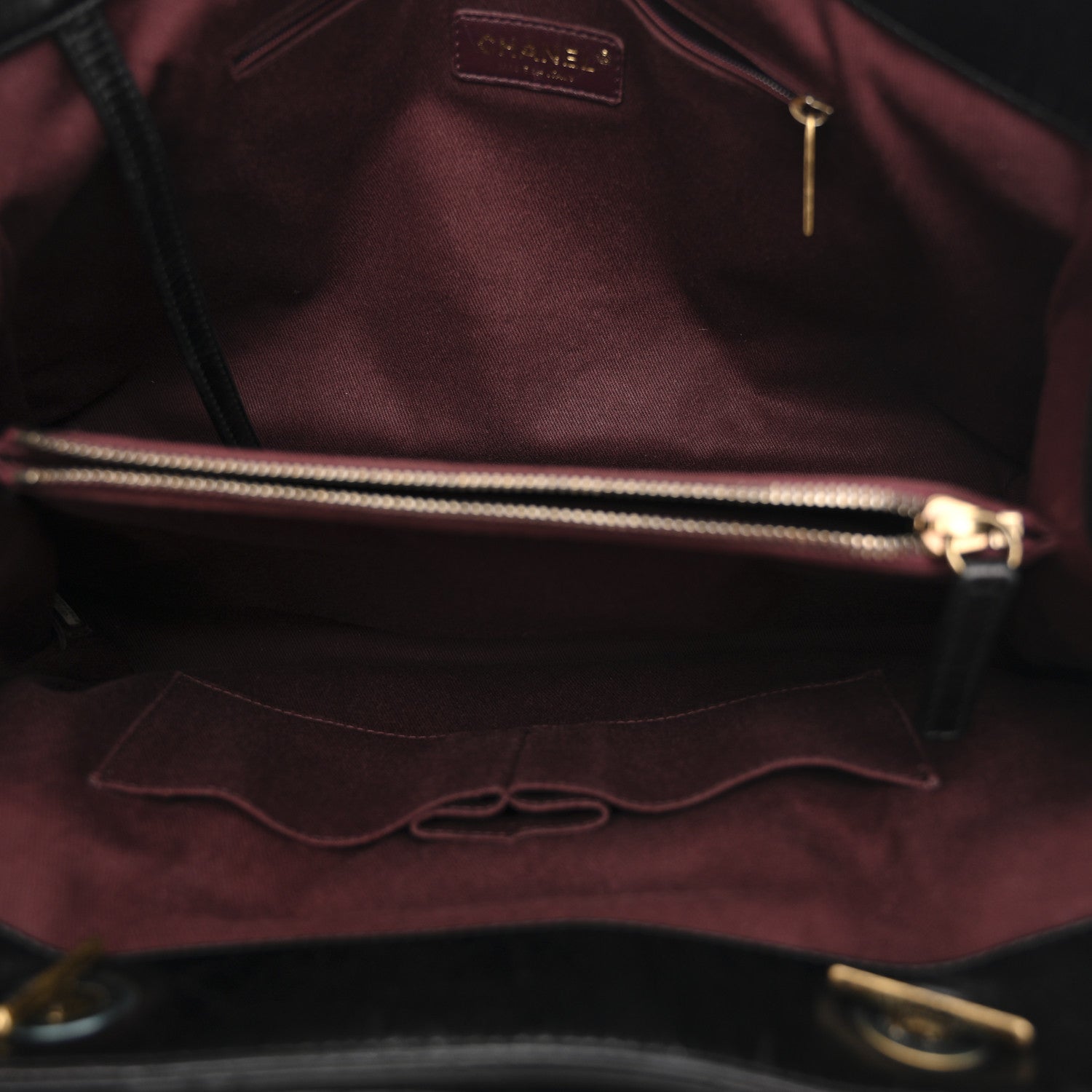 Snakeskin Glazed Calfskin Quilted Urban Mix Tote Black