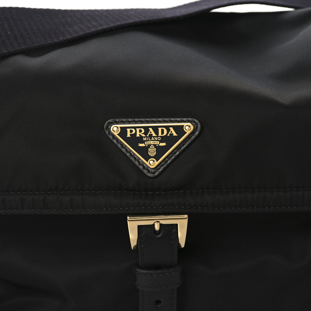 Re-Nylon Medium Explore Shoulder Bag Black