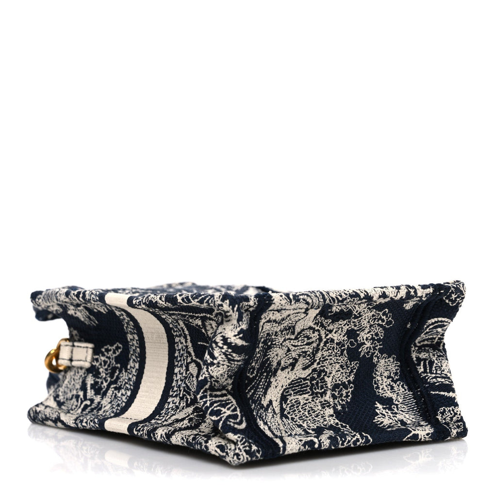 Oblique Mini Book Tote Phone Bag Blue