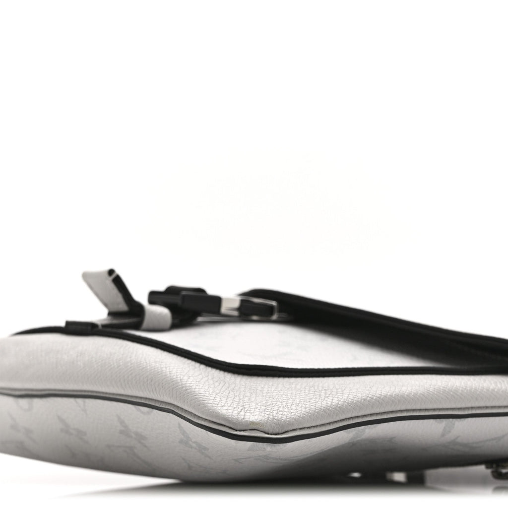 Taigarama Outdoor Flap Messenger White