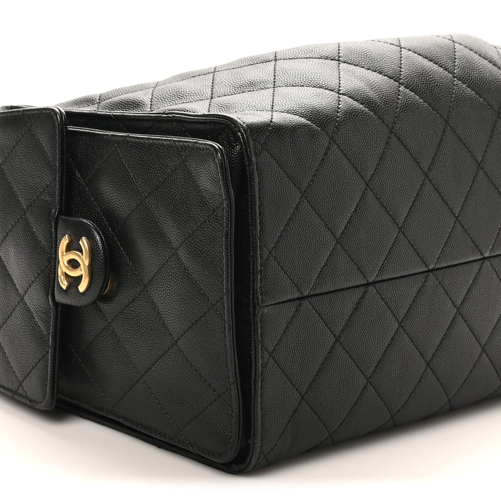 Caviar Quilted Medium Chanel 25 Handbag Black