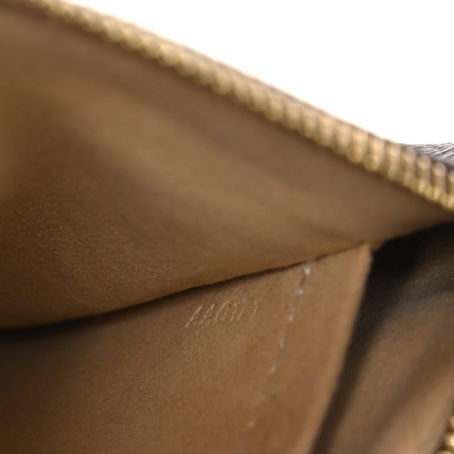 Monogram Pochette Milla MM