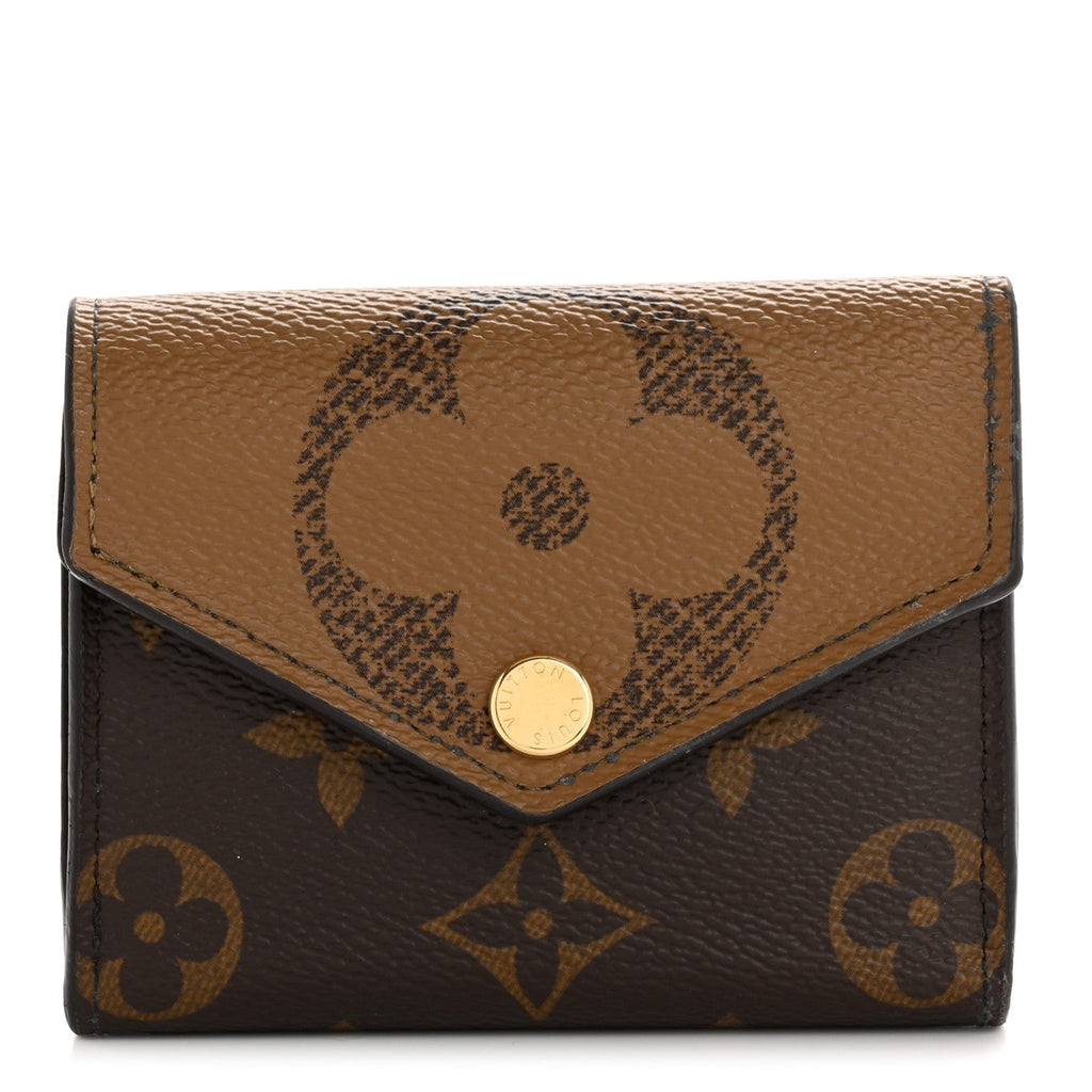 Reverse Monogram Giant Zoe Wallet