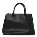 Saffiano Medium Galleria Double Zip Tote Black