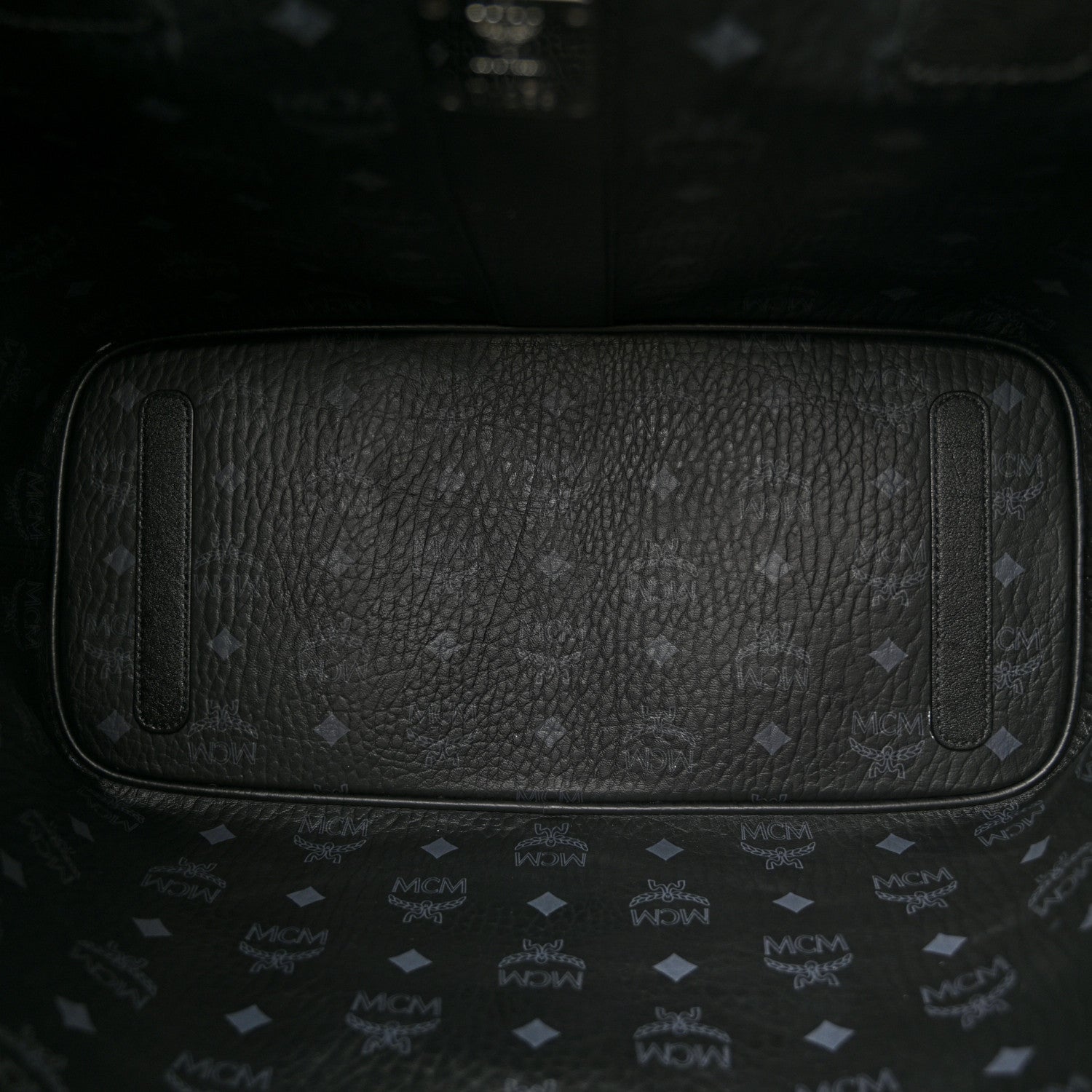Visetos Medium Liz Reversible Shopper Tote Black