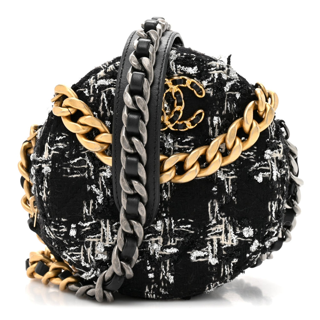 Tweed Quilted 19 Round Clutch With Chain Black White