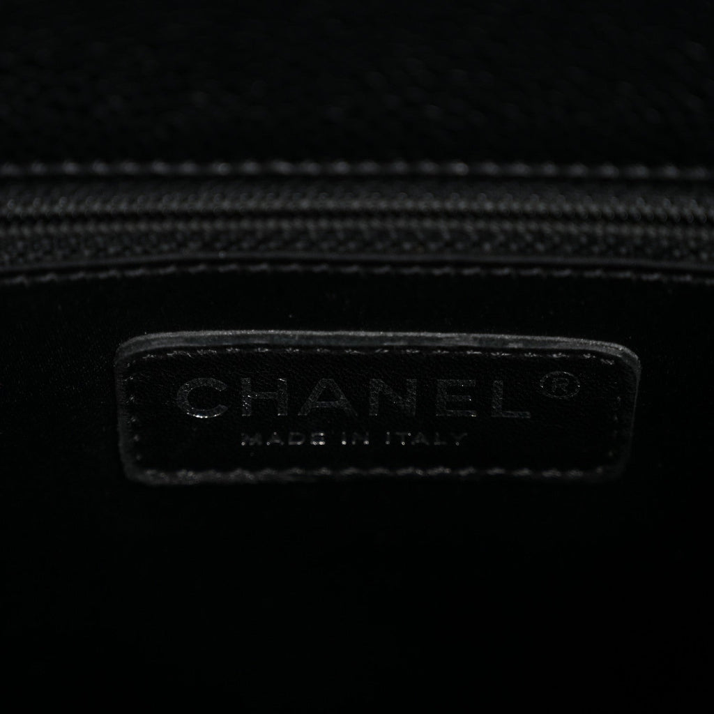 Caviar Quilted Grand Shopping Tote GST Black