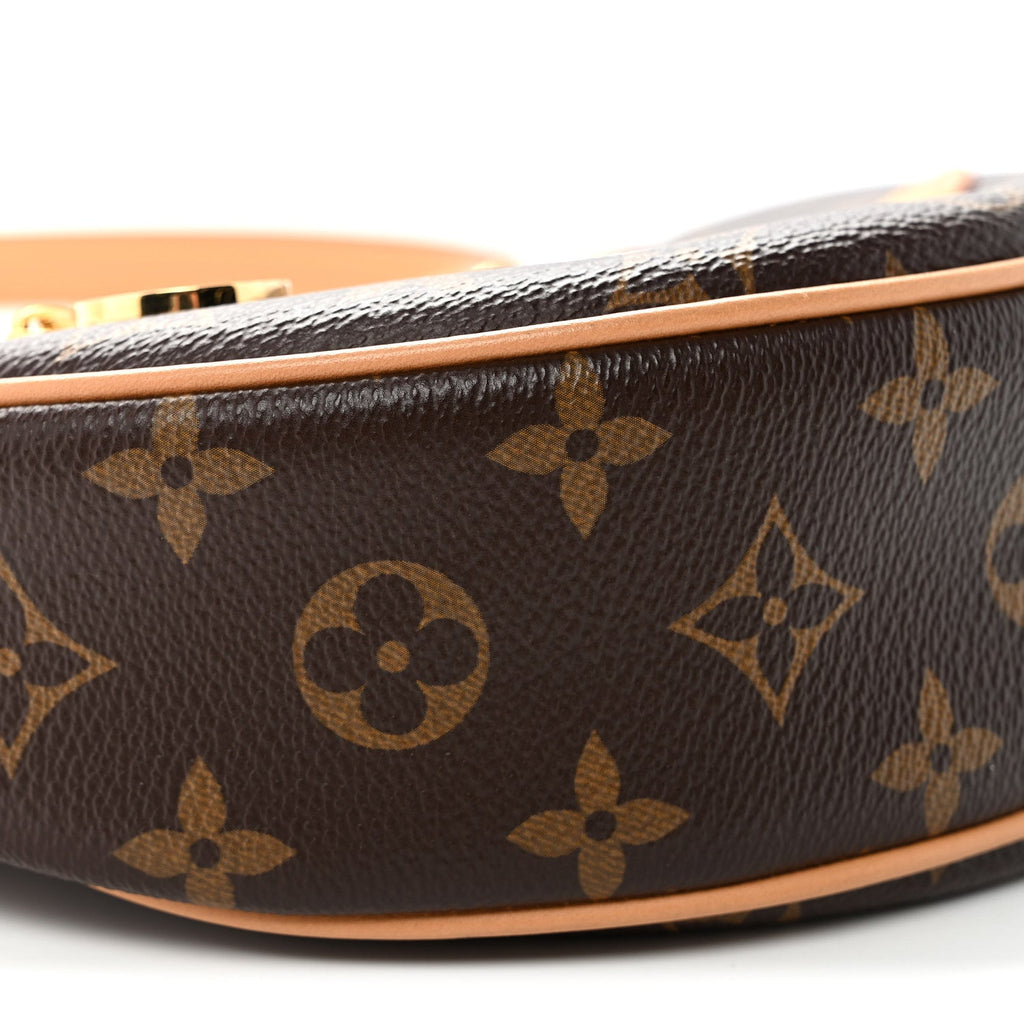 Monogram Loop