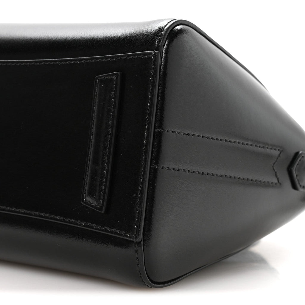 Shiny Lord Calfskin Mini Antigona Black