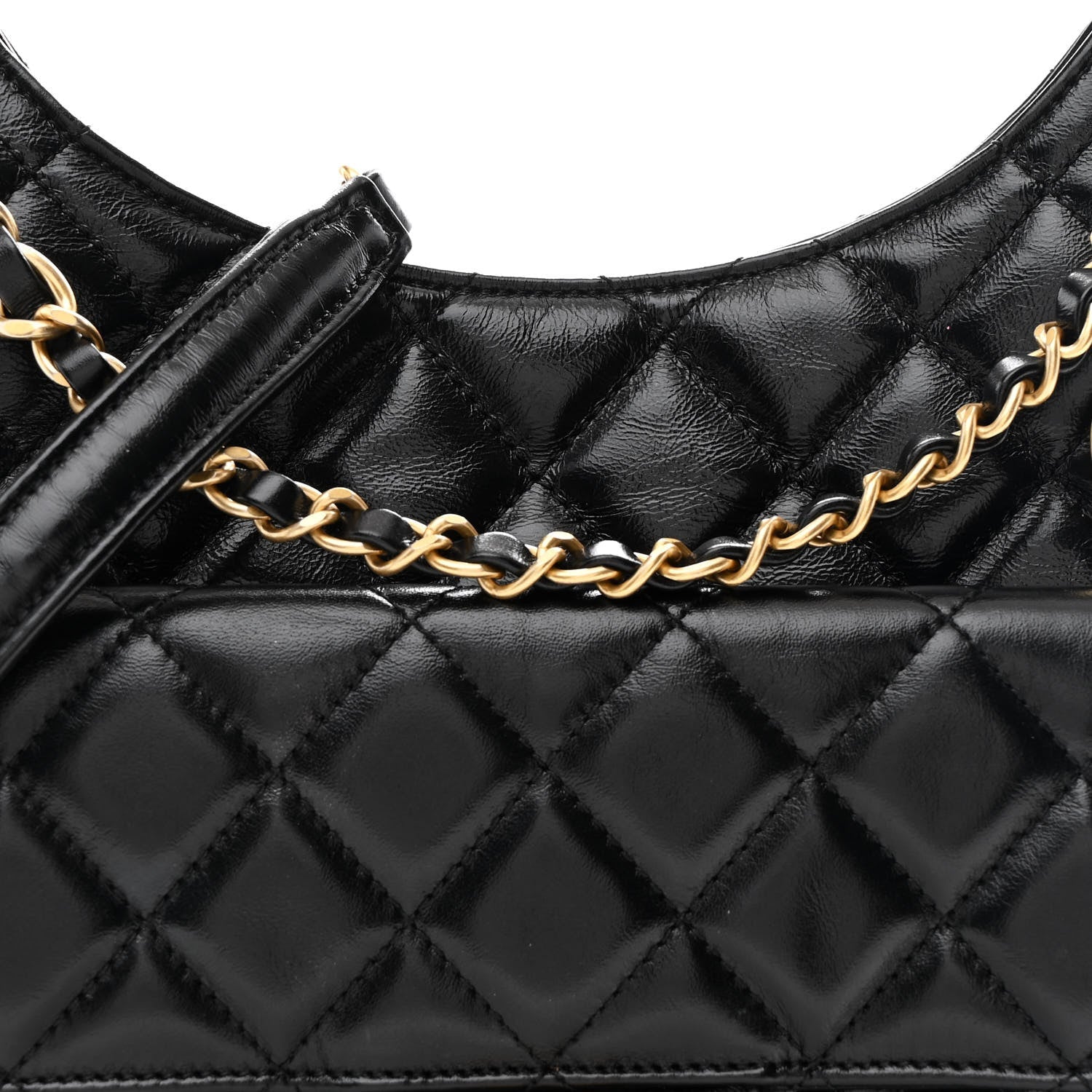 Shiny Crumpled Calfskin Quilted Wavy CC Hobo Black