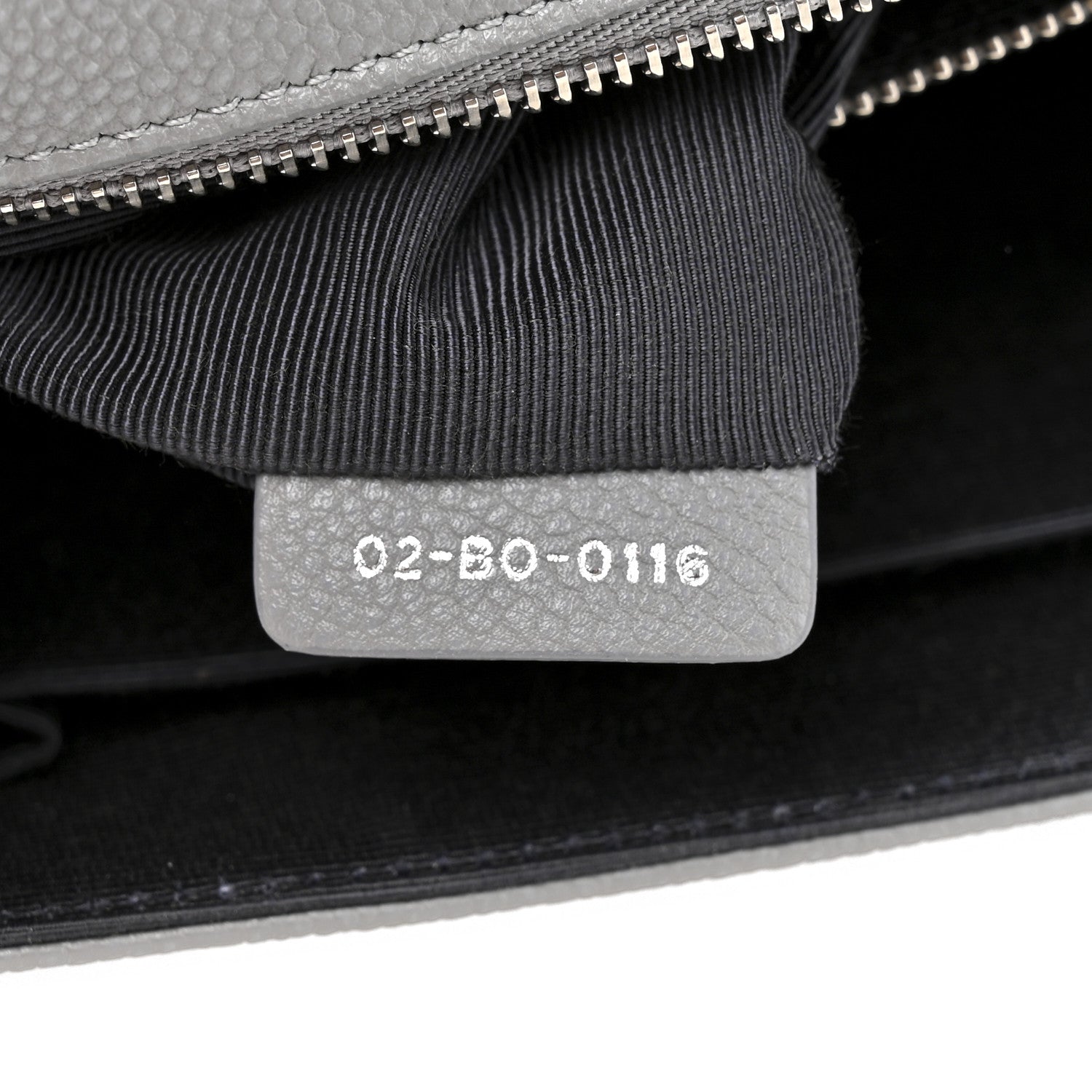 Grained Calfskin Medium Diorama Flap Bag Gris