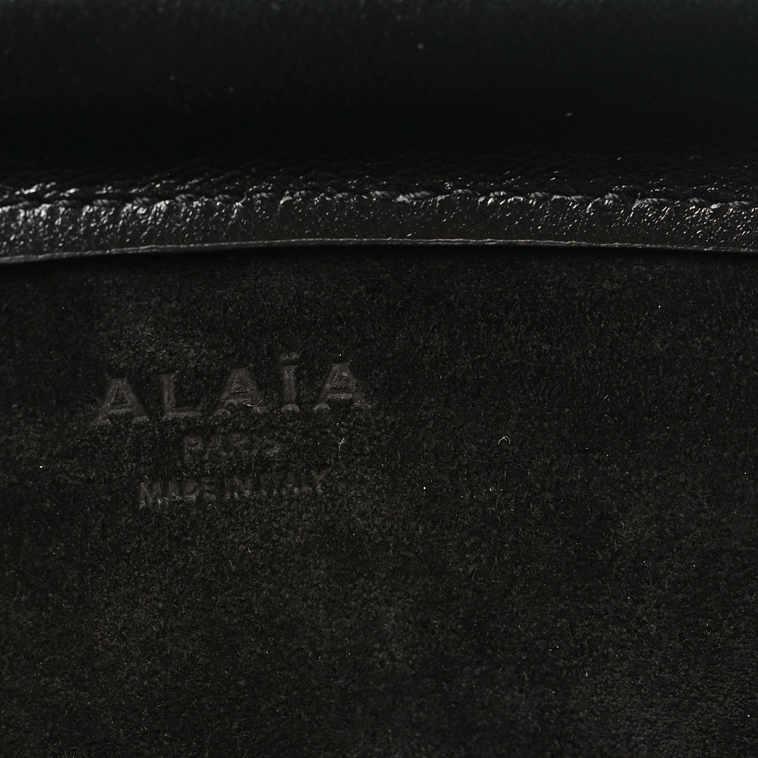 Calfskin Le Click East West Bag Black