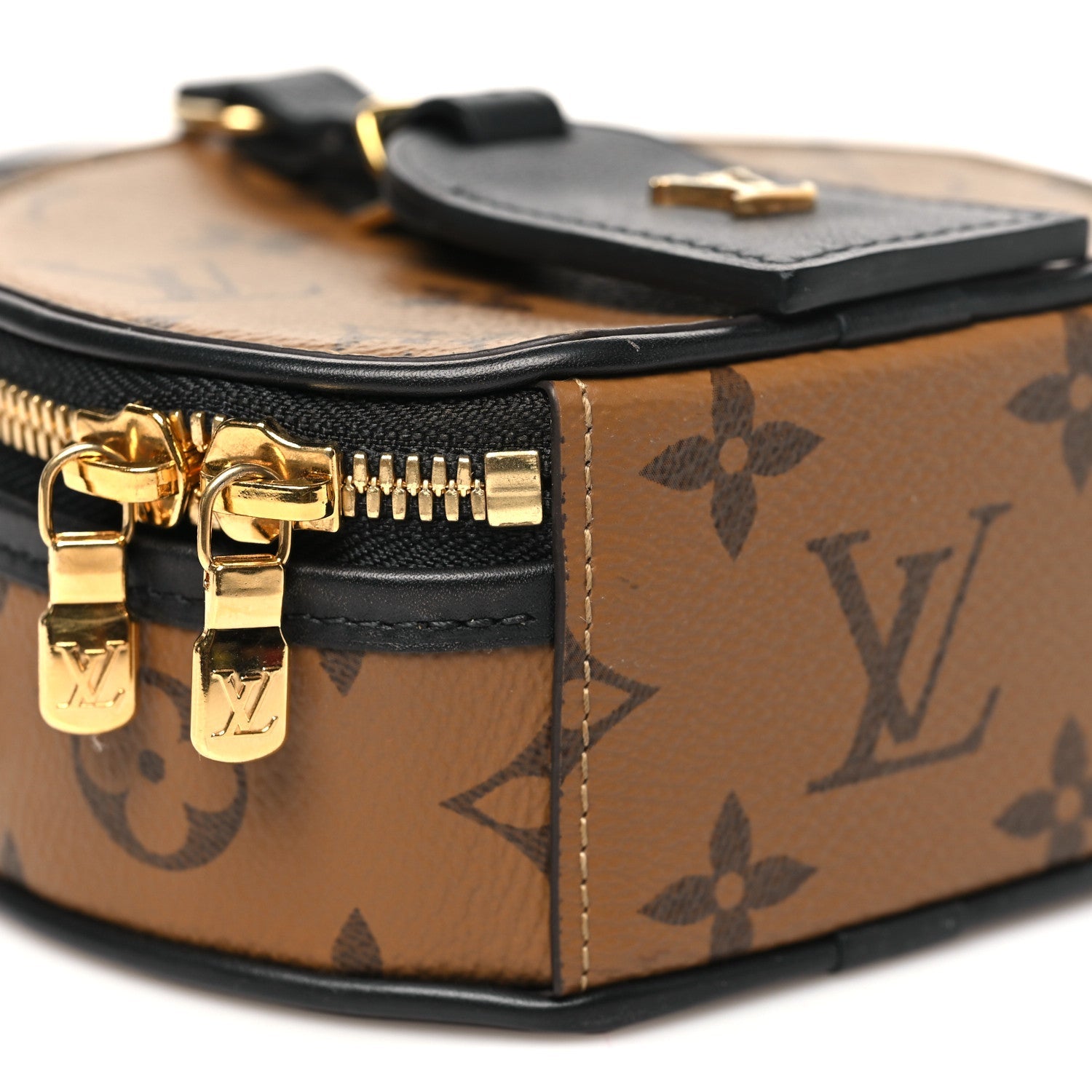 Reverse Monogram Mini Boite Chapeau