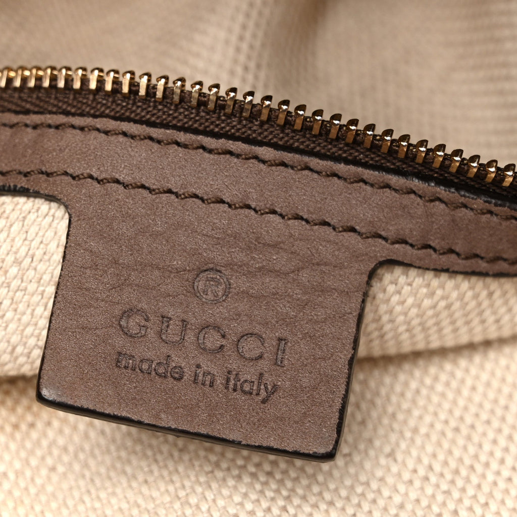 Vitello Range Medium Soho Chain Shoulder Bag Grey Field