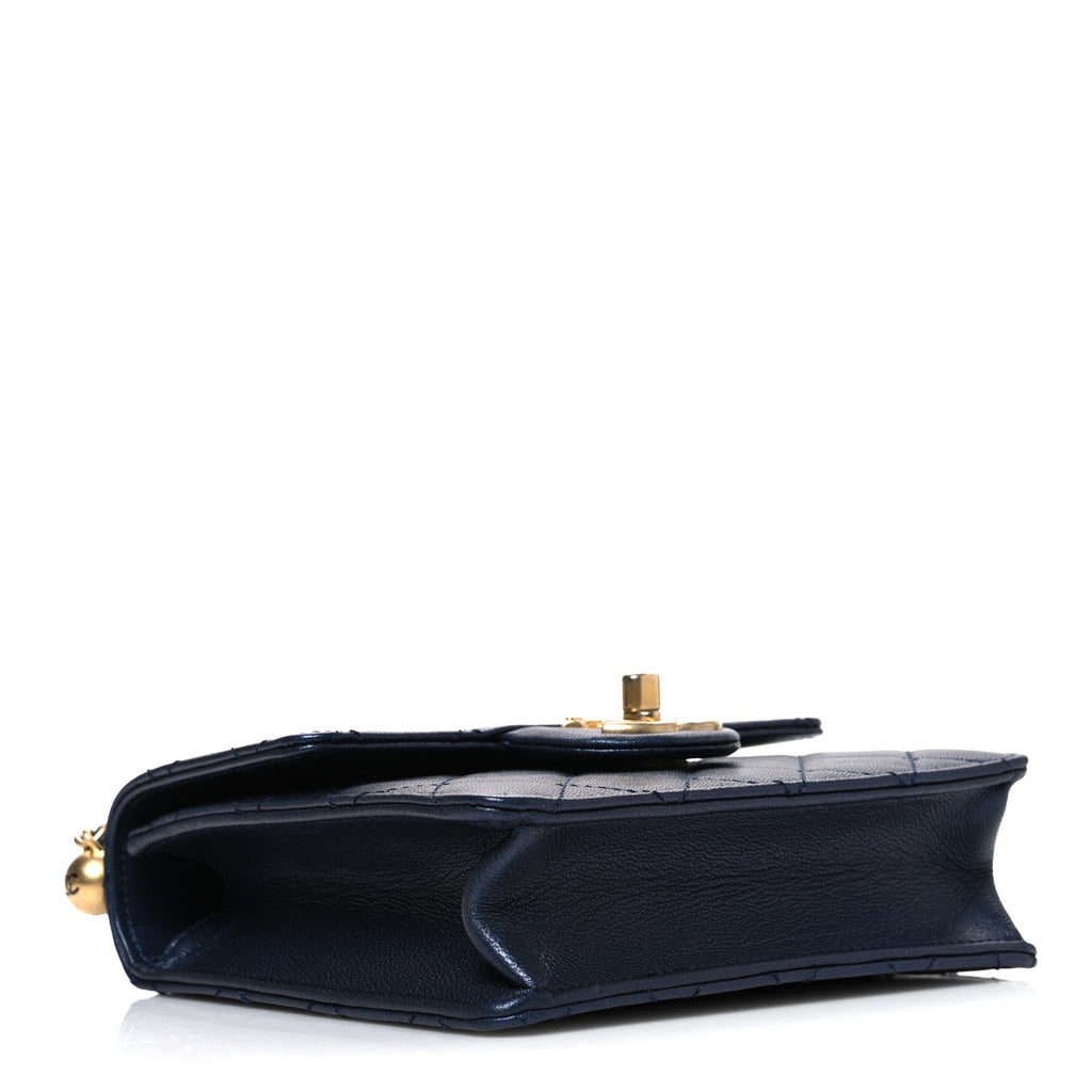 Iridescent Lambskin Quilted Chic Pearls Flap Navy Blue