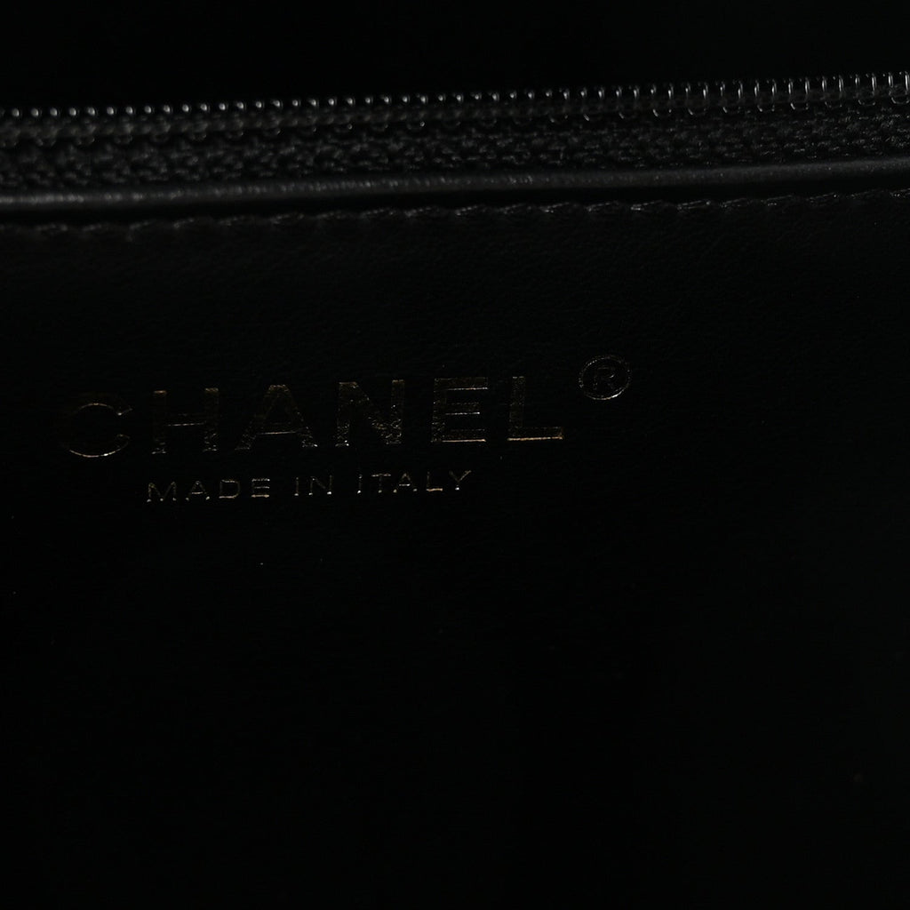 Caviar Quilted Large Shopping Tote Black