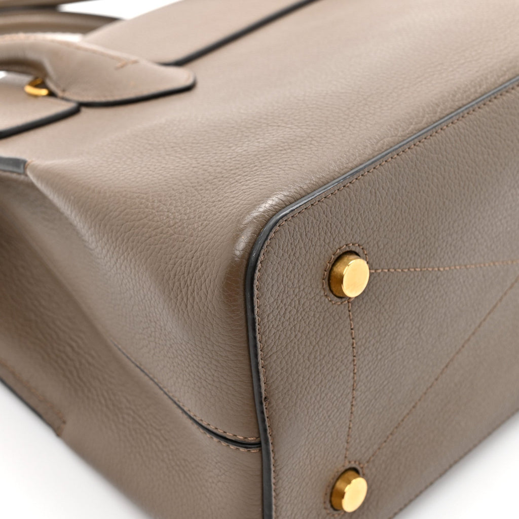 Small Classic Grain Calfskin Seaton Clay