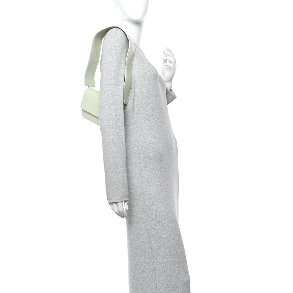 Smooth Calfskin Le Carinu Light Green