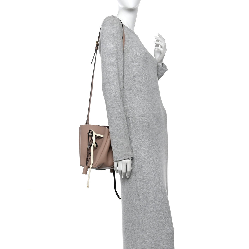 Vitello Ayers VLogo Bucket Bag Rose Cannelle