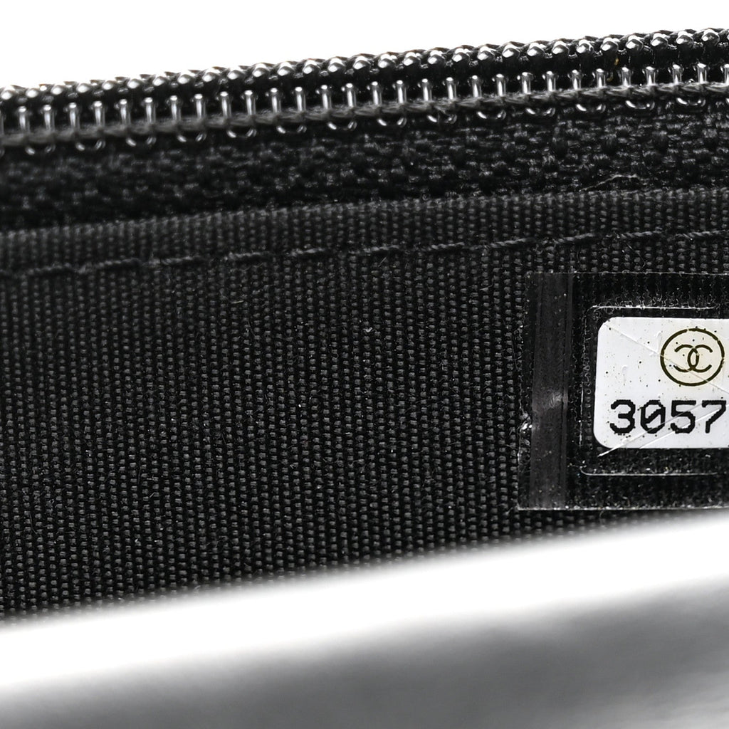 Calfskin Quilted Maxi Pearls Clutch With Chain Black