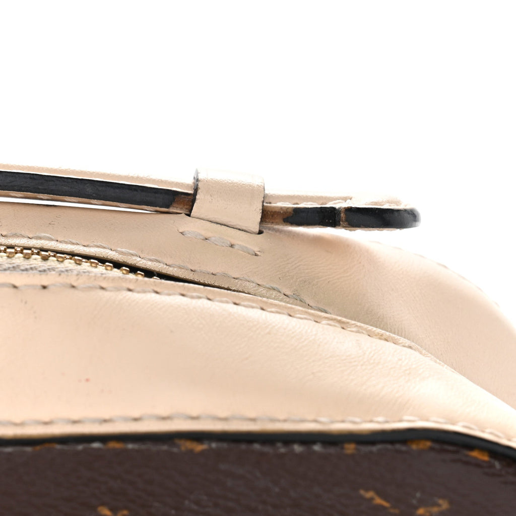 Monogram Saintonge Creme
