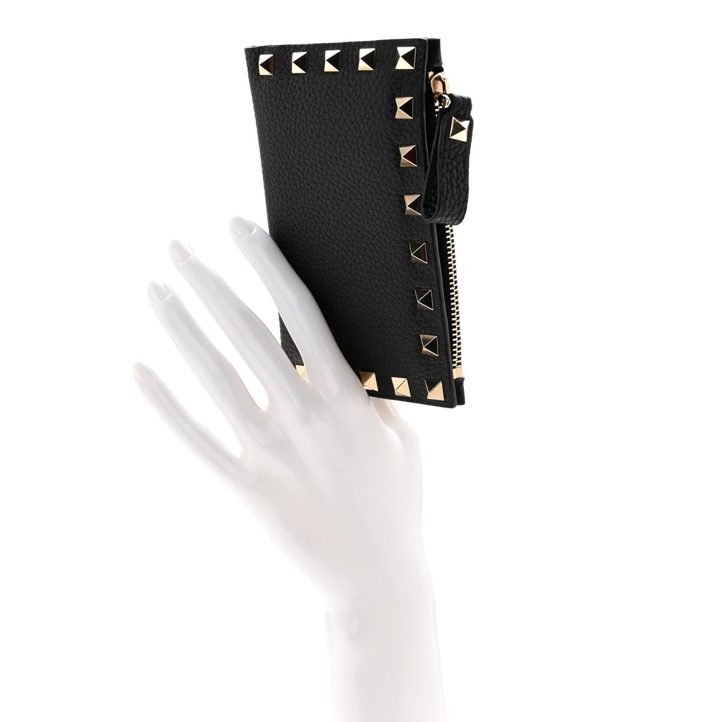 Pebbled Calfskin Rockstud Coin Case  Holder Black