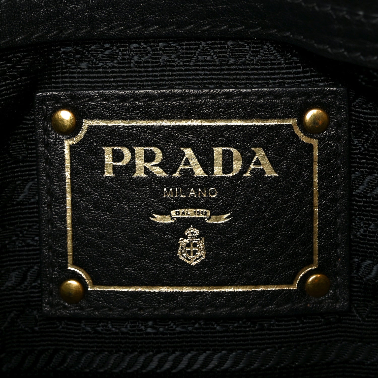 Vitello Daino Side Pocket Tote Black
