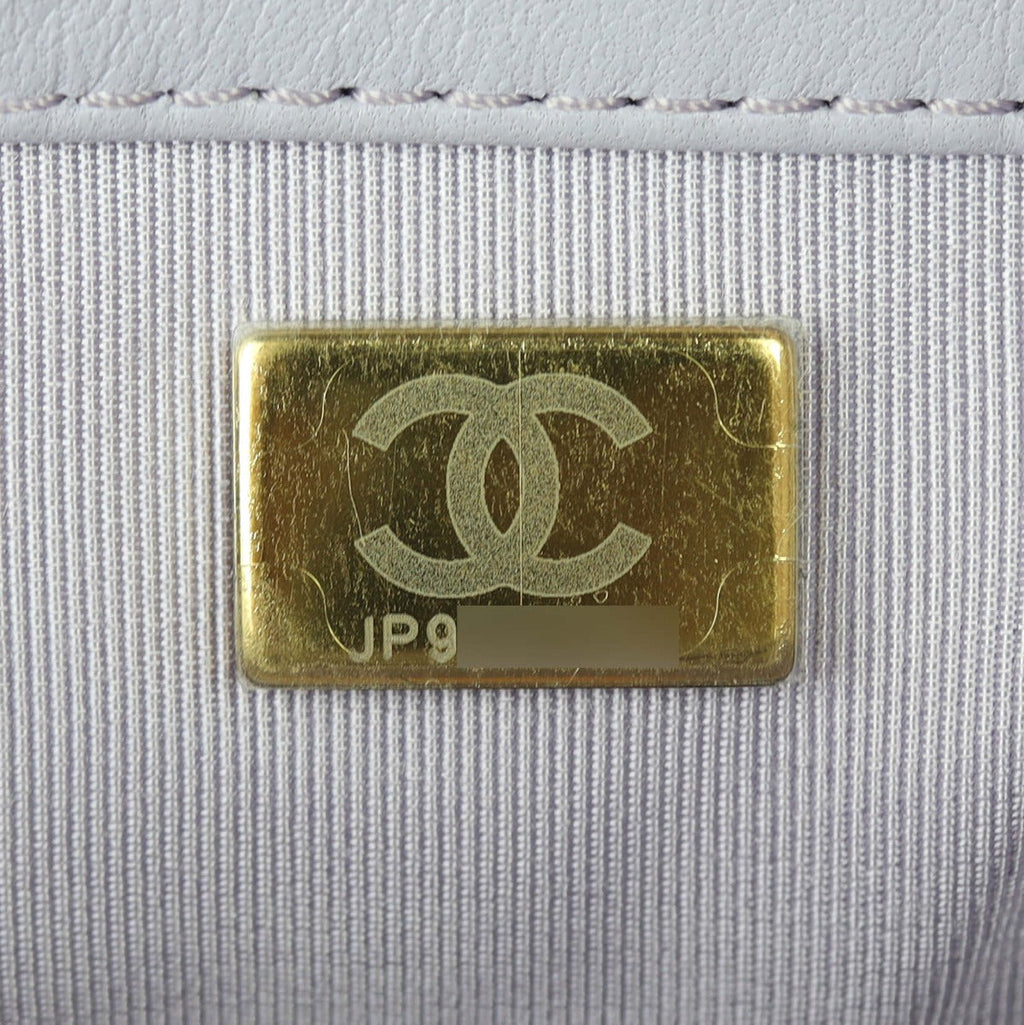 Chanel 19 Flap Bag Medium | White GHW