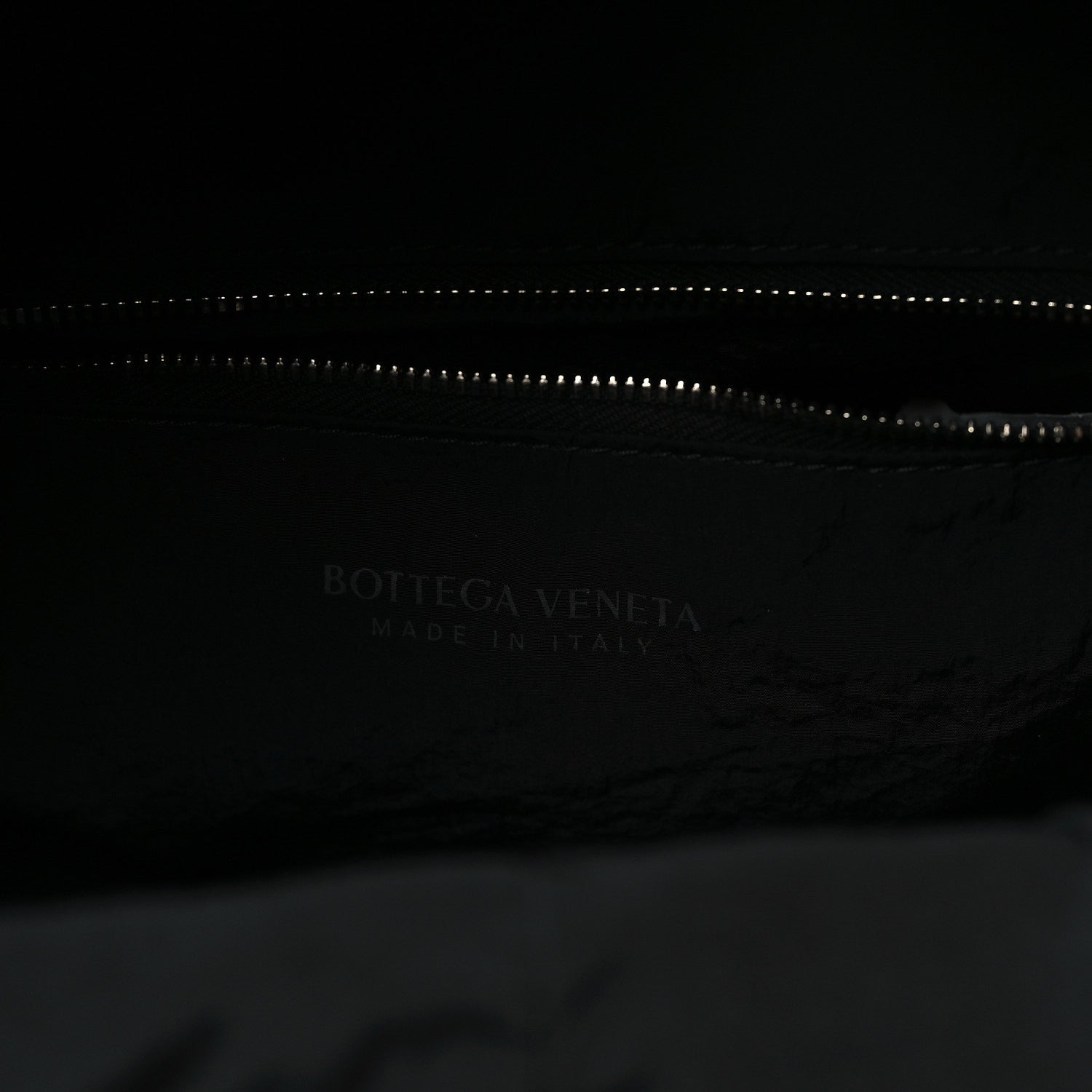 Nappa Intrecciato Postino Messenger Black