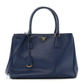 Saffiano Lux Medium Tote Bluette