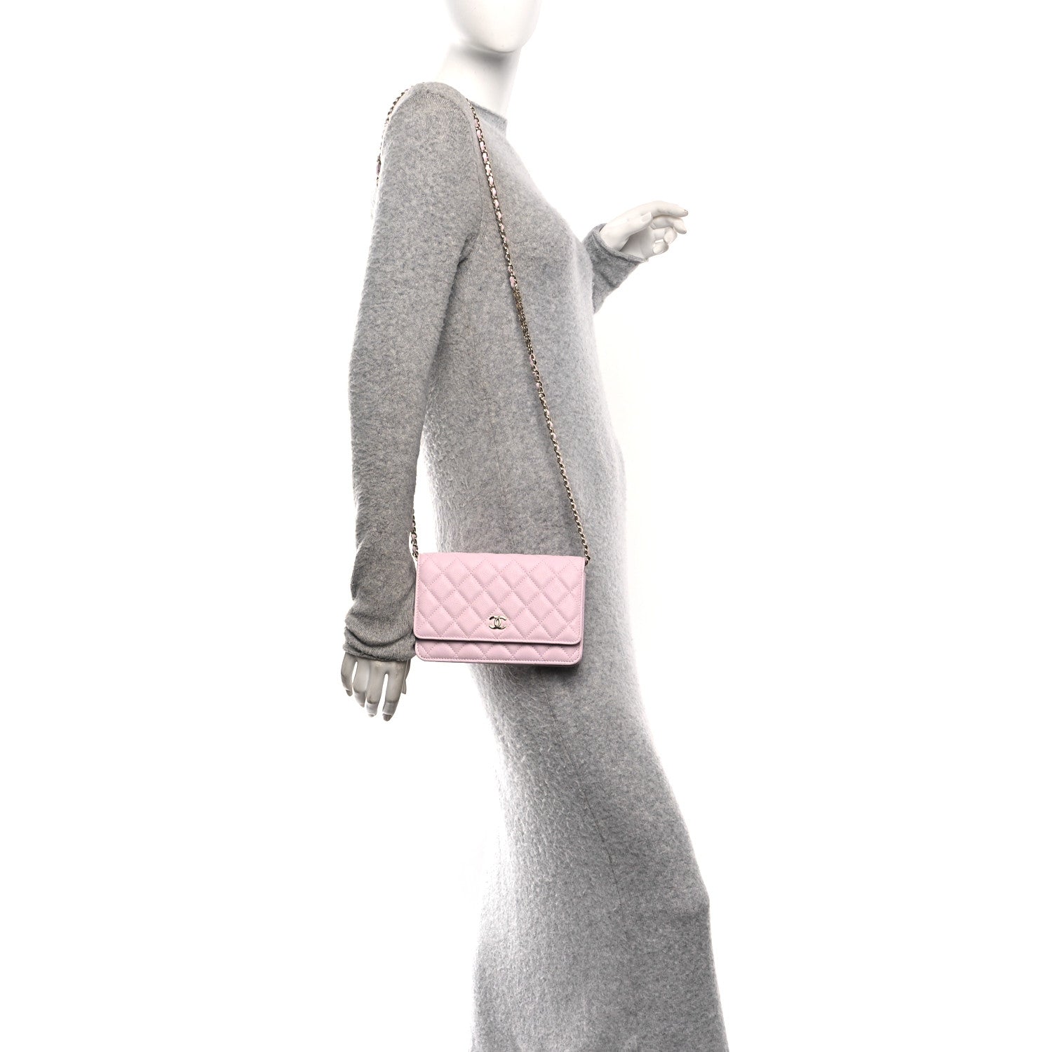 Caviar Quilted Tiny CC Wallet On Chain WOC Light Pink