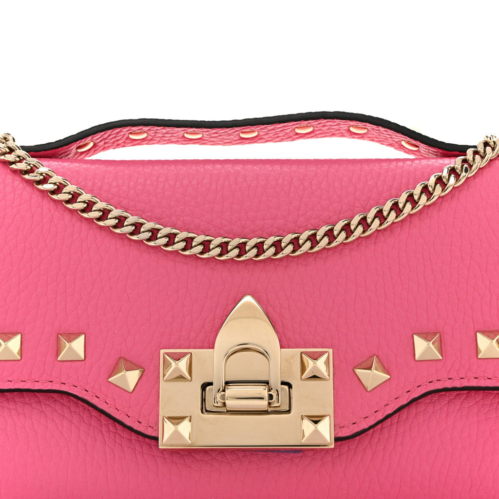 Pebbled Calfskin Rockstud Flip Lock Wallet On Chain Feminine Pink