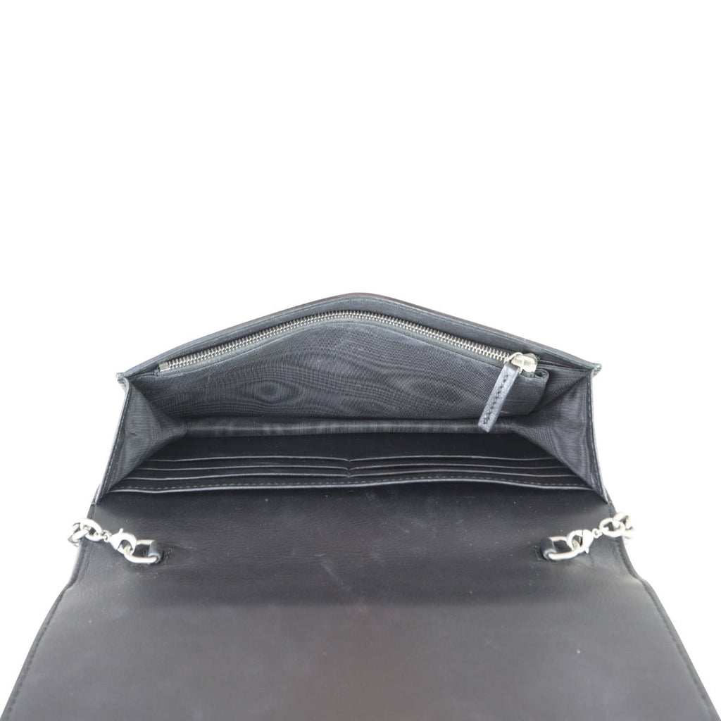 Gucci GG Supreme Arabesque Wallet on Chain